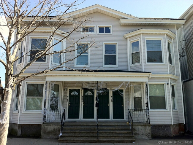 Building Photo - 432 E Main St Unit 434