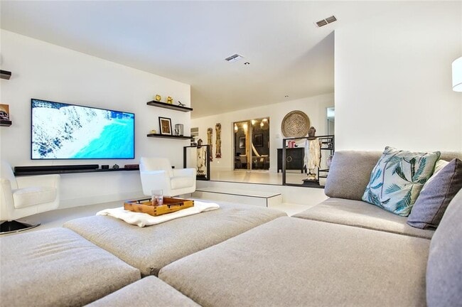 Photo - 5480 Jennings Rd