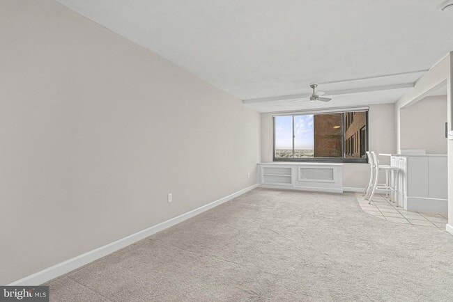 Building Photo - 1021 Arlington Blvd Unit 624