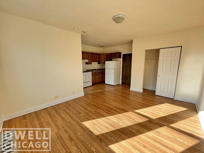 Photo - 2606 N Kimball Ave Unit 303