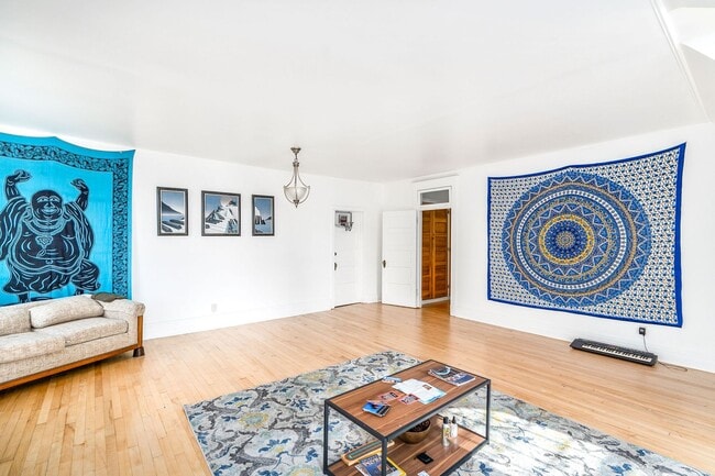 Photo - Beautiful 4 Bedroom/1 Bathroom THIRD Floor Apartment in East Duluth Mansion - AVAILABLE JUNE! Unit 2307 E Superior St - 3