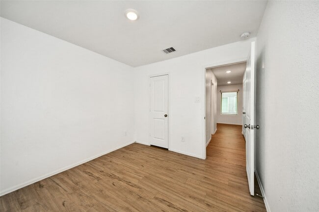 Photo - 18915 Sorento Bay Ln