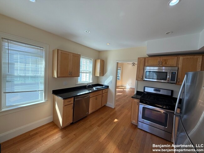 Photo - 74 Brooks St Unidad 2