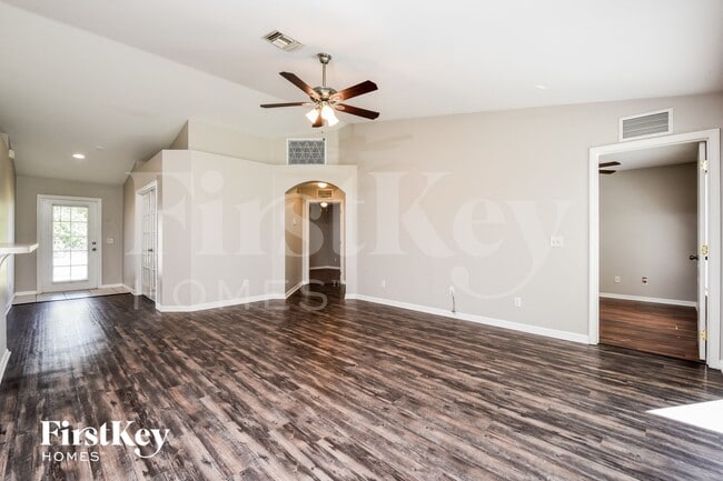 Photo - 218 Manatee St