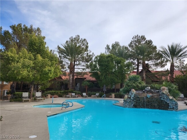 Photo - 2200 S Fort Apache Rd Unidad 2164