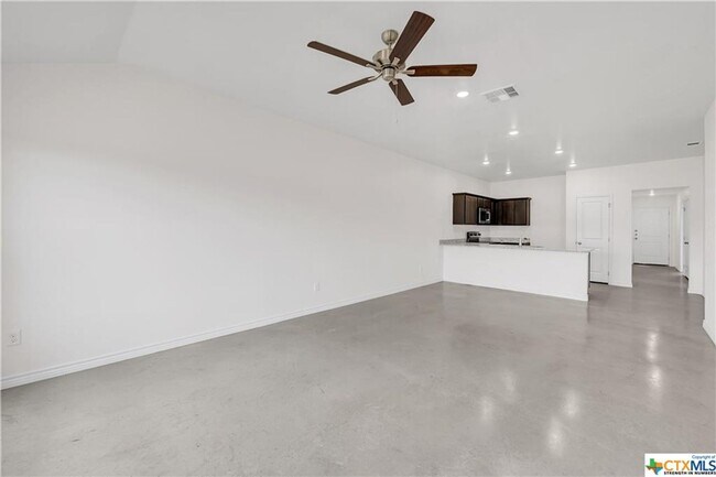 Photo - 1210 Lehmann Dr Unidad B