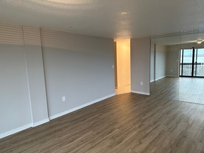 Photo - 12 Chancery Ct Unidad PH-7