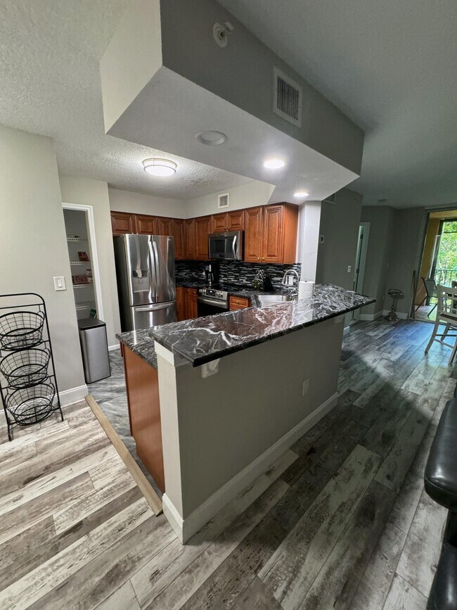 Photo - 300 Scotia Dr Unit 202