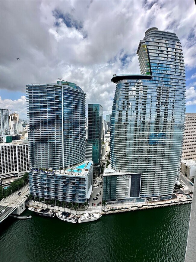 Photo - 465 Brickell Ave Unit 4006