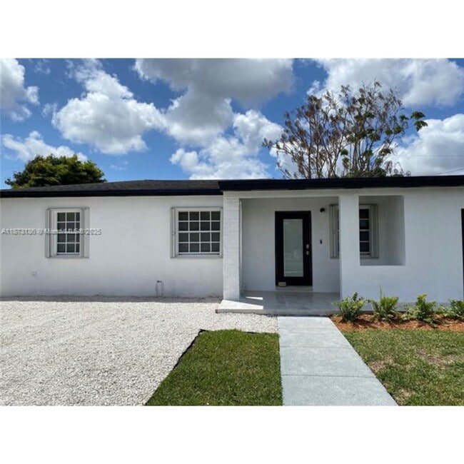 Building Photo - 7390 SW 30th Ter Rental