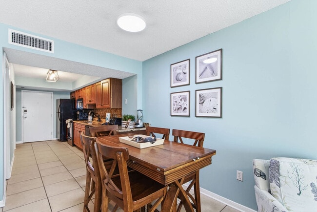 Photo - 957 W Beach Blvd Unit SI ID1541213P