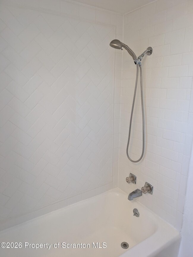 Photo - 116 Broad St