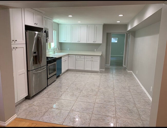 Photo - 7104 Yarmouth Ave