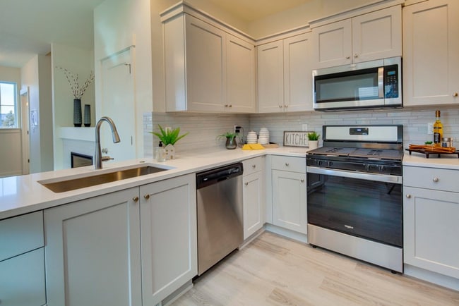 Photo - Cozy 3 Bed, 2.5 Bath Townhome in Prime Location!