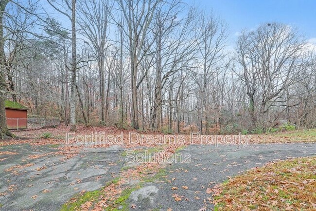 Photo - 2732 Knob Hill Dr