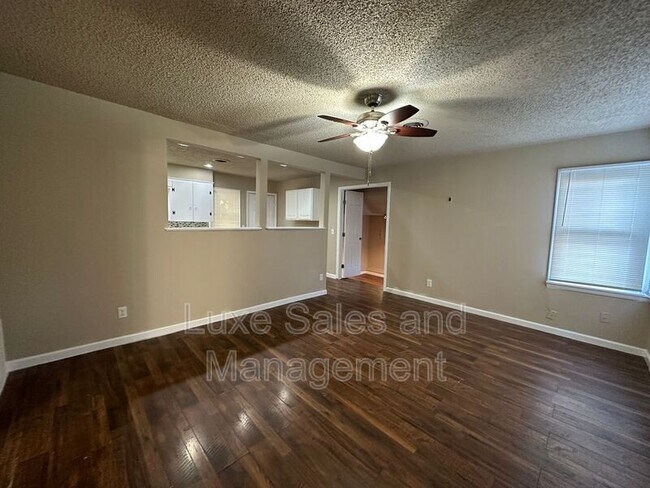 Photo - 2001 E Harlow Pl