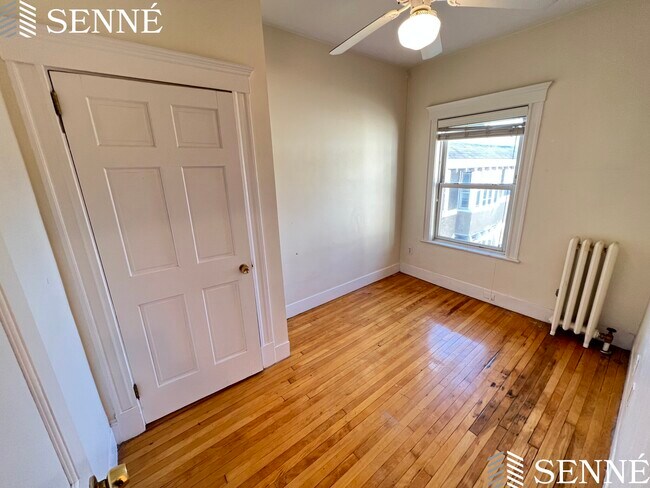 Photo - 2 Sacramento St Unit 3