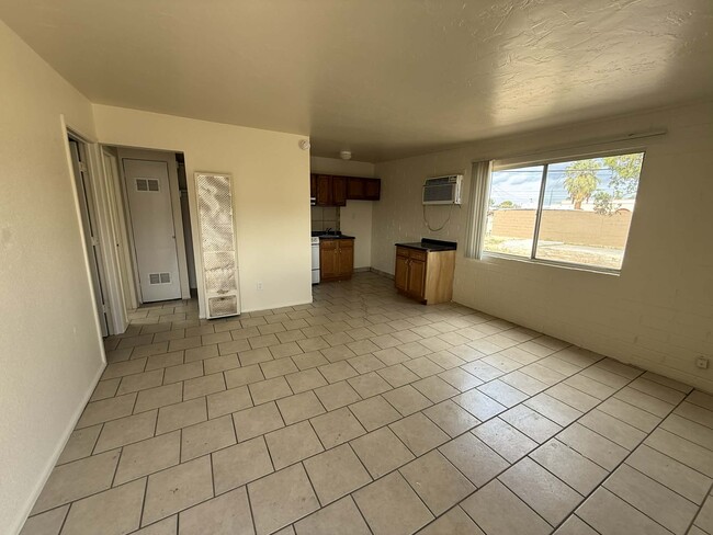 5433 E 30th St Unidad 1