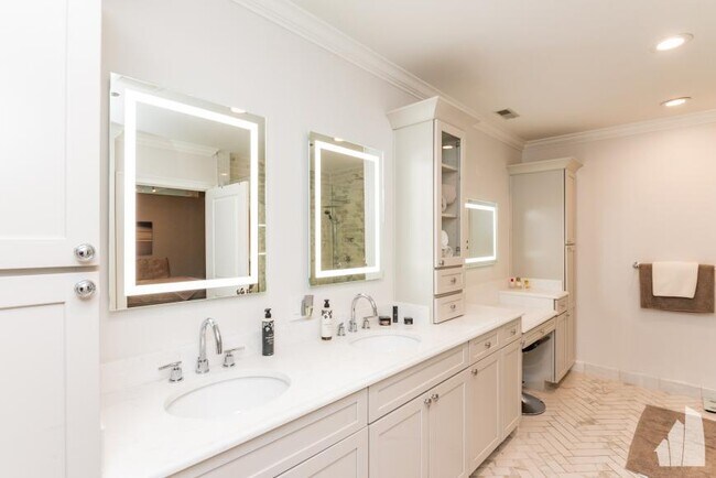 Photo - 2 bedroom in Chicago IL 60607 Unidad 314