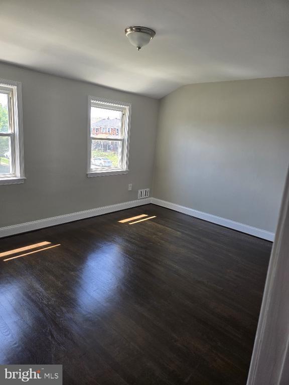 Photo - 8120 Kavanagh Rd