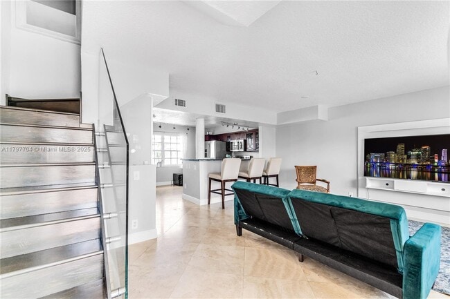 Photo - 349 Virginia St