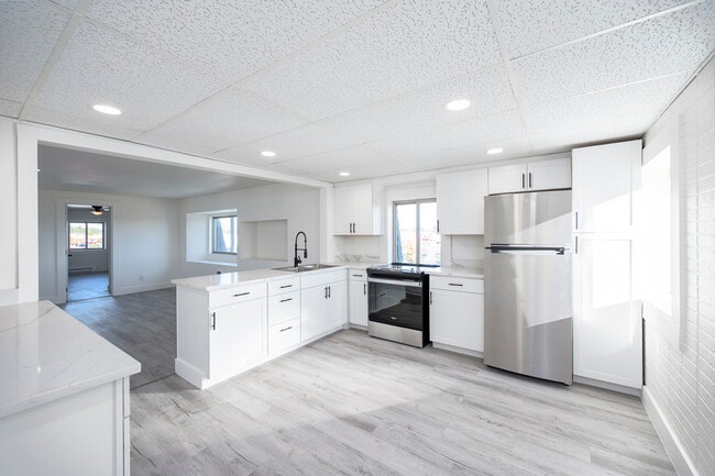 Building Photo - Ephrata Commercial Building