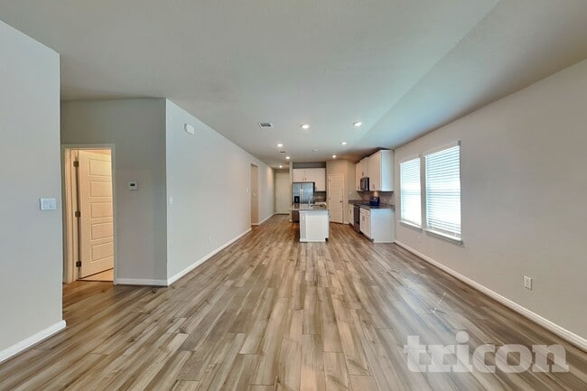 5519 Shasta Pl