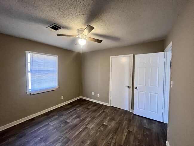 Photo - 90 Widows Rd