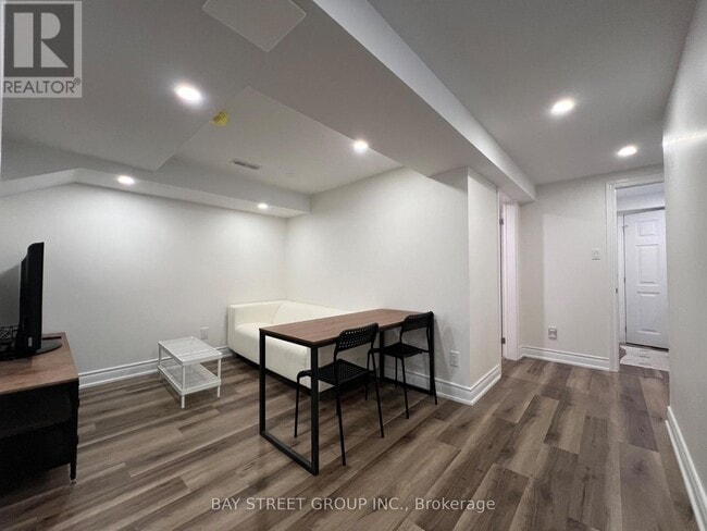 Photo - 155 Roywood Dr