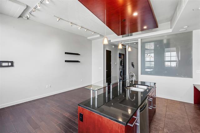 Photo - 2600 W 7th St