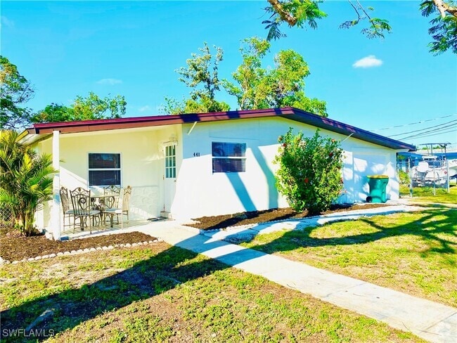 Building Photo - 441 Sharon Cir Rental