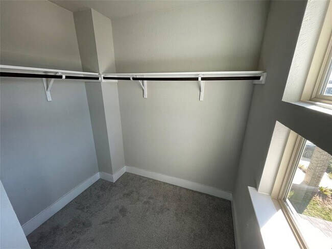 Photo - 8412 Cottage Rose Dr