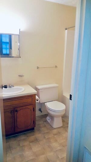 Photo - 220 Laurel Ave