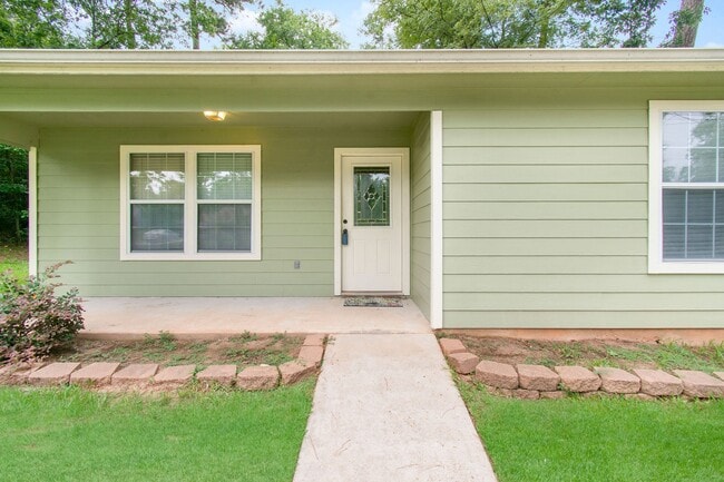 Photo - 10629 Royal Cavins Dr