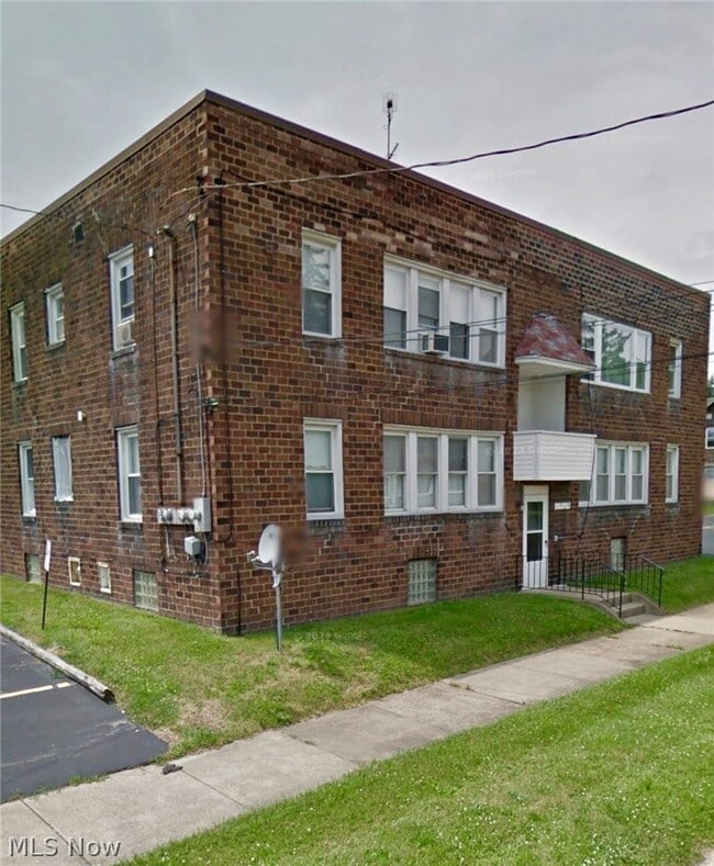 Building Photo - 16 N Richview Ave