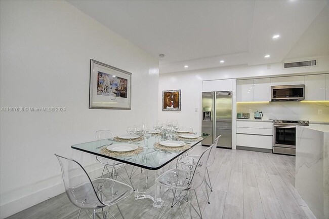 Photo - 101 Crandon Blvd Condo Unit 276