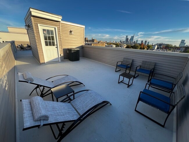 Photo - 1503 N Stillman St Unit 2