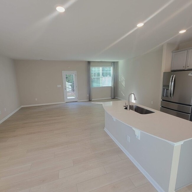Photo - End Unit; 3Br/2.5BA Townhouse