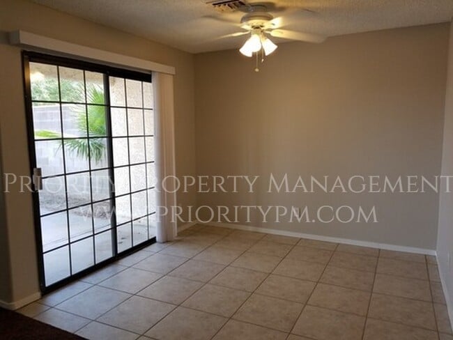 2052 Waverly Cir