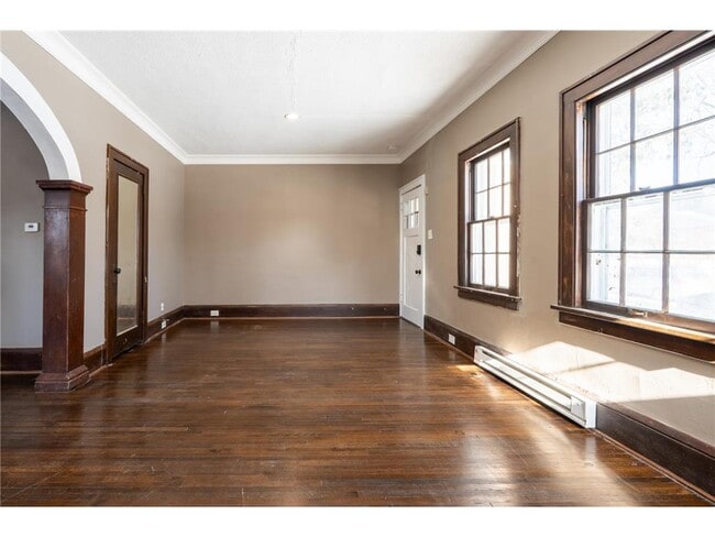 Photo - 1917 N Newton Ave