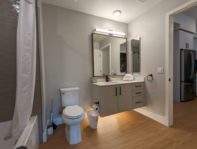 Photo - 1746 Villa St Unit ID1280704P