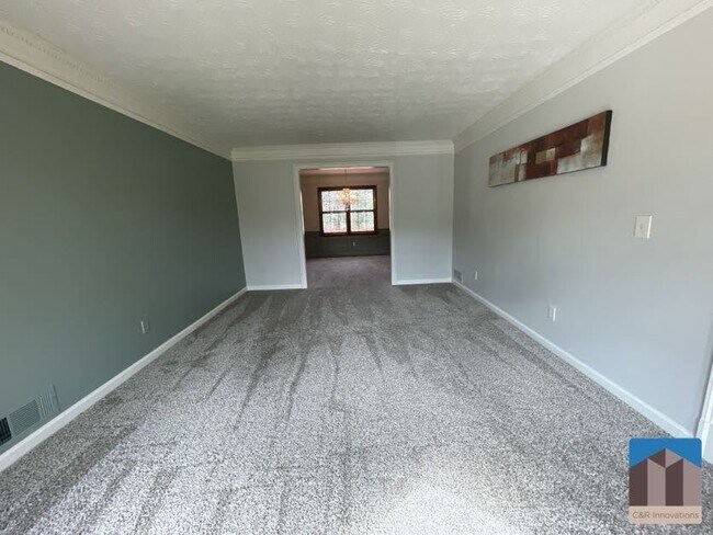 Photo - 5525 Wedgewood Ct SW