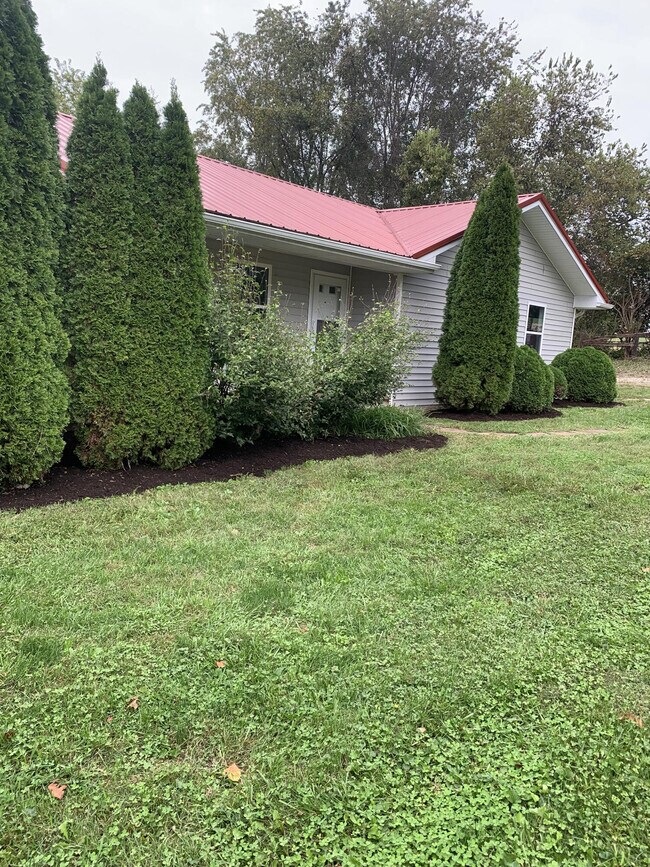 4901 Paynes Mill Rd Rental For Rent in Lexington, KY