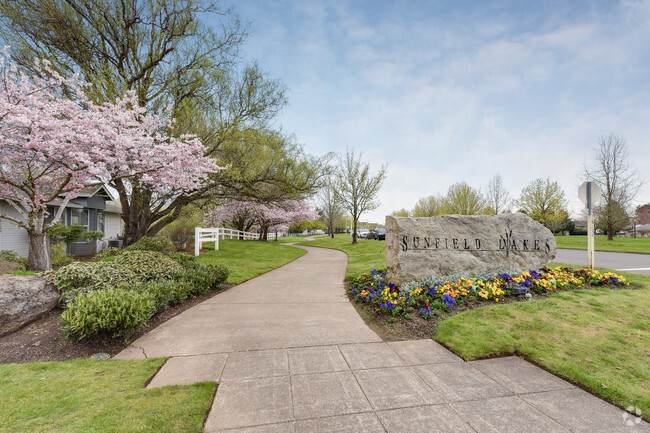 Building Photo - Sunfield Lakes Rental