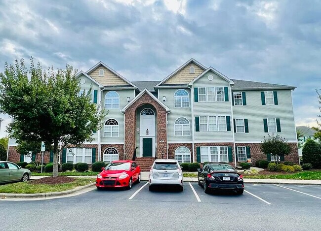 Photo - 3481 Forestdale Dr Unit 2A