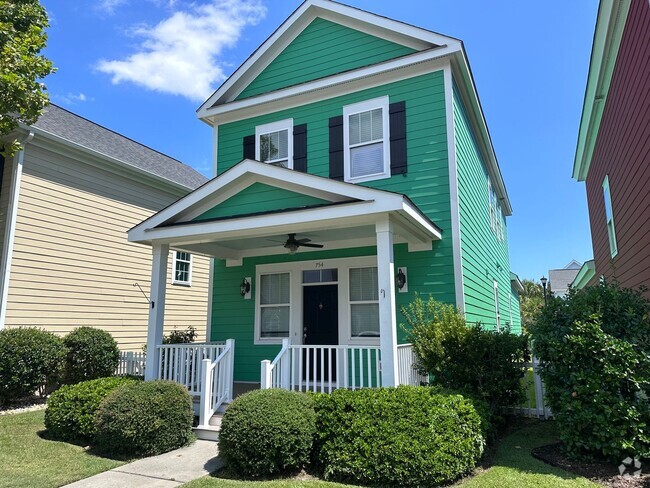 Building Photo - Close to the Beach! Market Common Home, Pe...