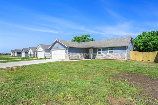 Building Photo - 417 S Cleburne Whitney Rd Rental
