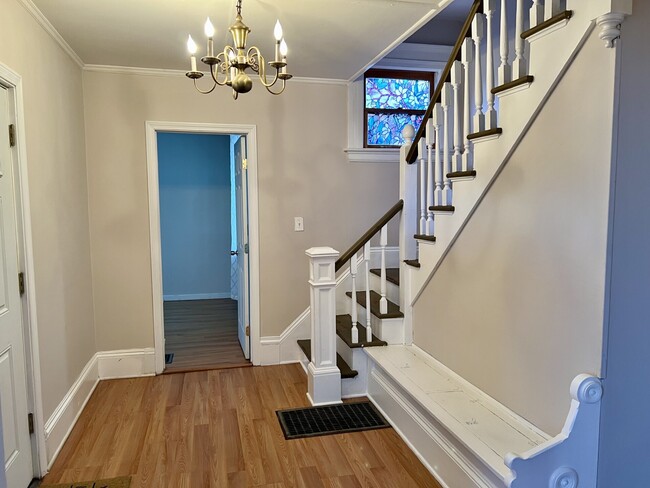 Photo - 435 Windham Rd