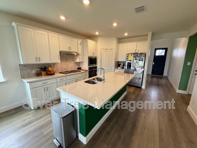 Photo - 14728 Ledger Ln