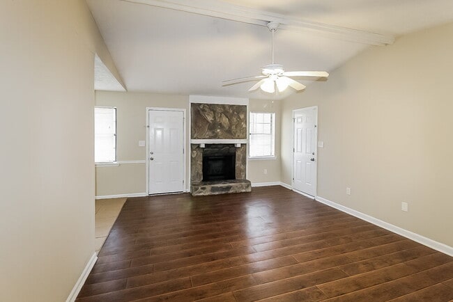 Photo - 119 Richard Way